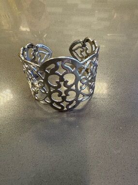 Silver Filigree Open Cuff Bracelet - Elegant Women’s Jewelry
